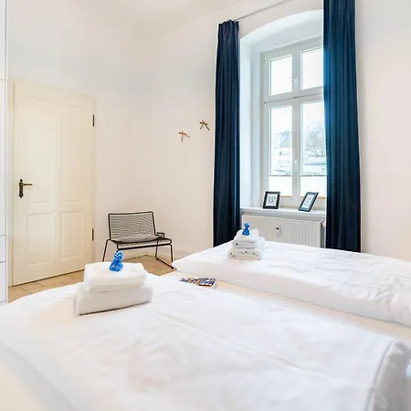 Monico 4 Apartment